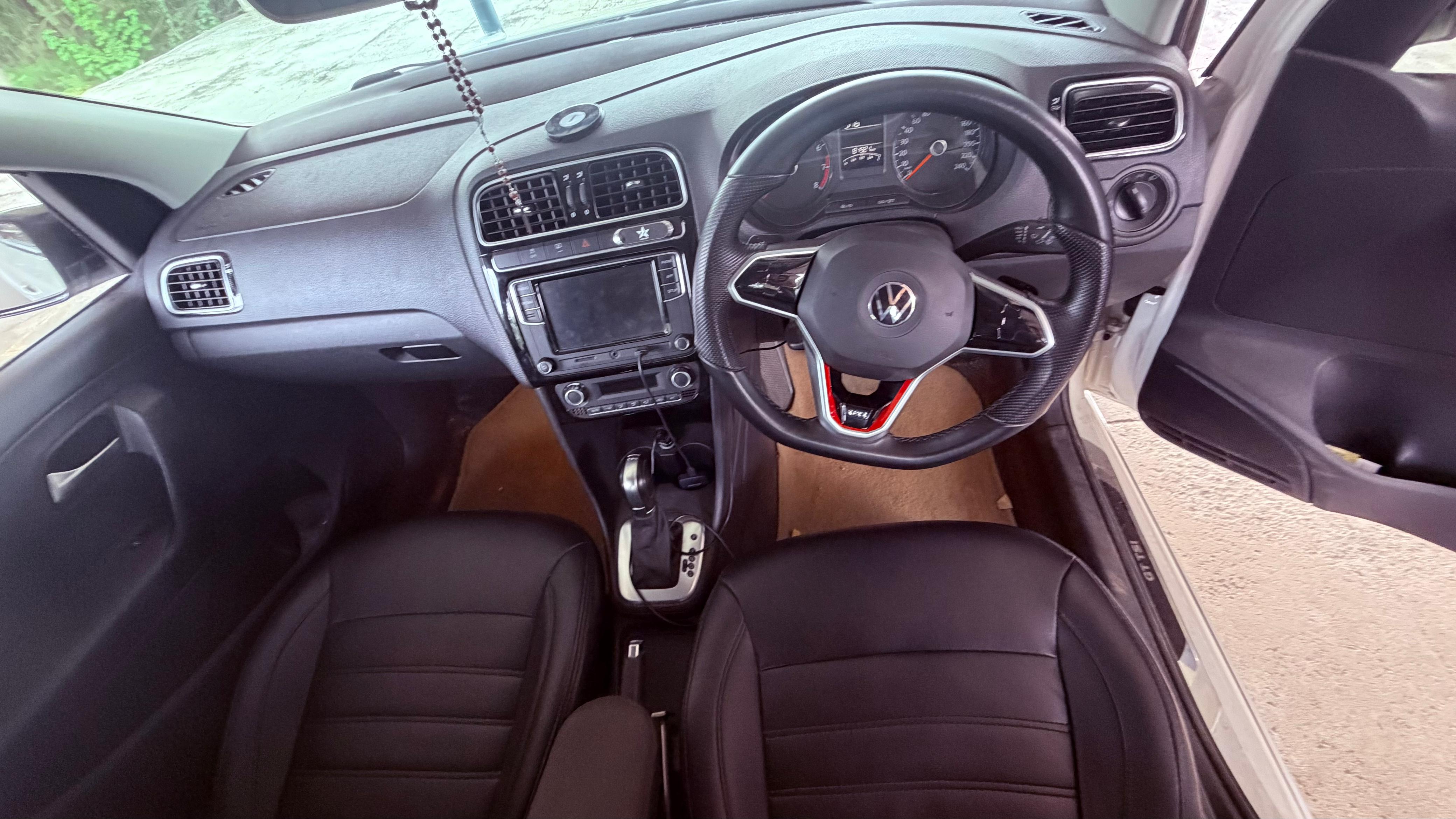 Volkswagen Polo - Image 5